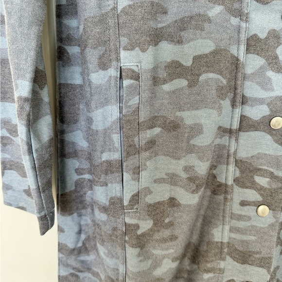 Chaser Snap Front Soft Hoodie Longline Cardigan Camo Womens‎ Size Small - Picture 10 of 13